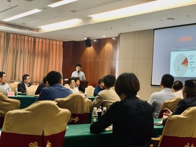 重點(diǎn)幫扶 服務(wù)至上——箭牌家居定制工程經(jīng)銷(xiāo)商座談會(huì)暨建設(shè)工程監(jiān)理合作交流會(huì)圓滿(mǎn)召開(kāi)